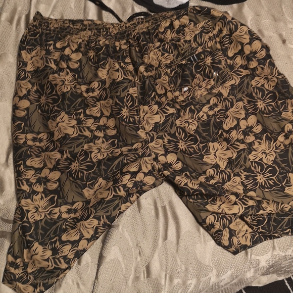 DH swim trunks XL - Picture 2 of 2